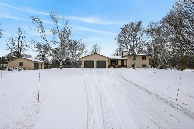 3302 Carneva Acres NE, Alexandria, MN 56308