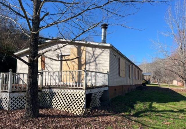 17105 State Route 854, Rush, KY 41168