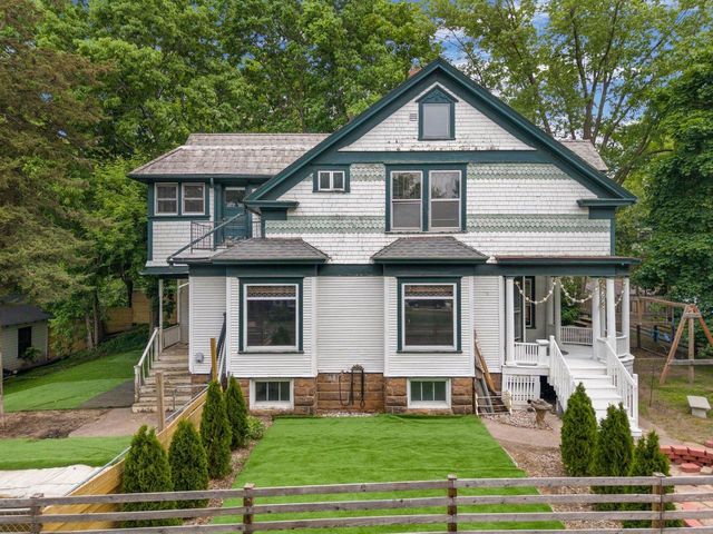 501 North Park Street, Reedsburg, WI 53959