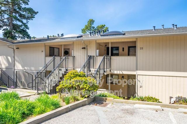 250 Forest Ridge Rd #19, Monterey, CA 93940