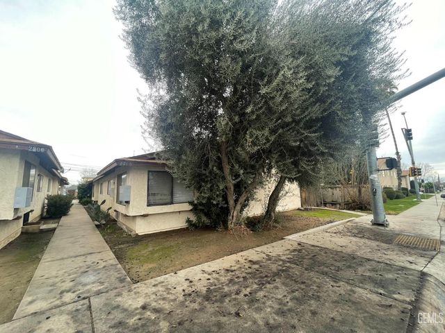 2716 N  Chester Ave, Bakersfield, CA 93308