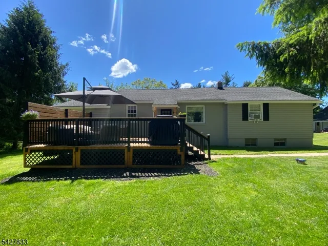 104 Dreahook Rd, Lebanon, NJ 08833