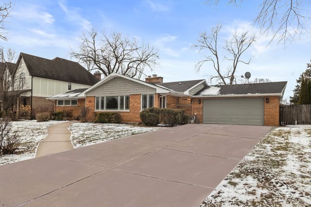 730 S  10th Ave, La Grange, IL 60525