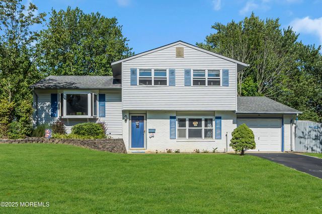 6 Dover Street, Jackson, NJ 08527
