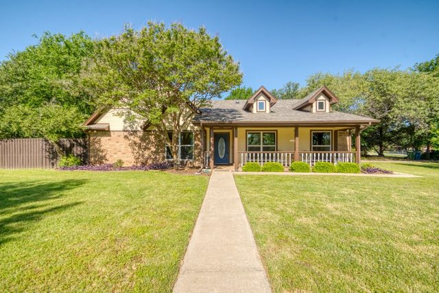 941 S  Berry Trail Ct, Copper Canyon, TX 75077