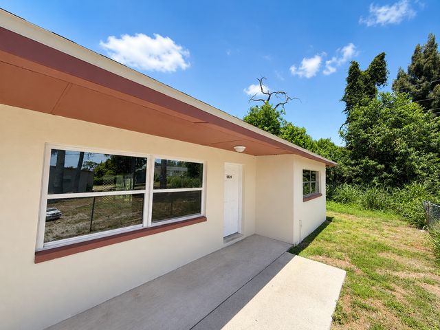 5529 7th Ave, Fort Myers, FL 33907