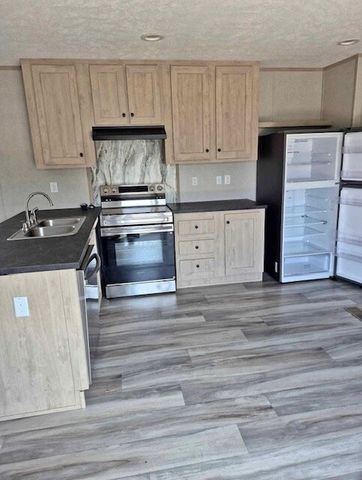 19 Spell Ln, Lizella, GA 31052