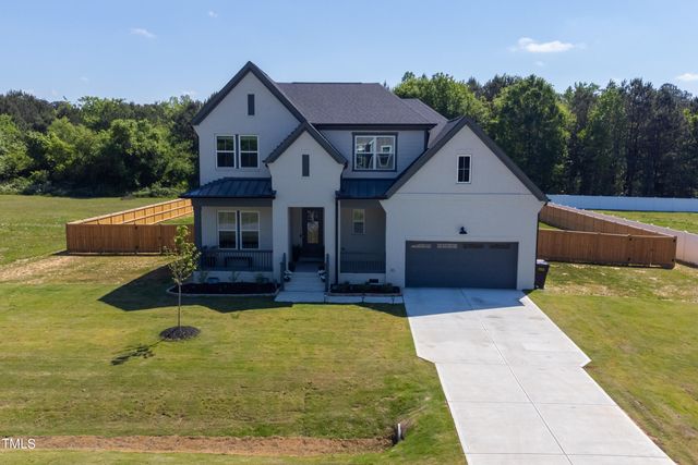 215 Scotland Dr, Youngsville, NC 27596