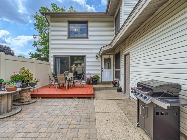 6711 Catherine Ave  #43, Inver Grove Heights, MN 55076