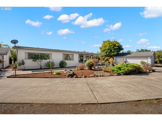 5050 NE Mineral Springs Rd, Mcminnville, OR 97128