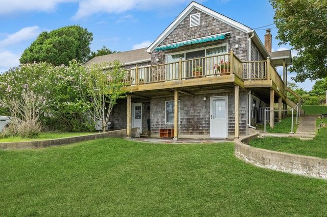 3 S  Dearborn Pl, Montauk, NY 11954