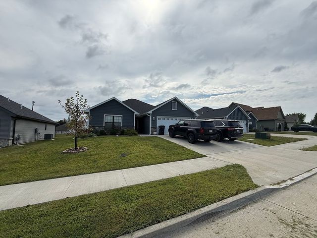 2616 Lentz Dr, Columbia, MO 65202