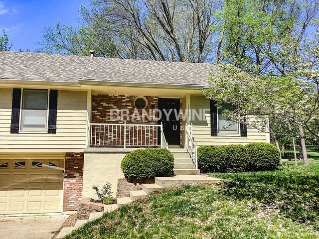 2720 S  Ringo Rd, Independence, MO 64057