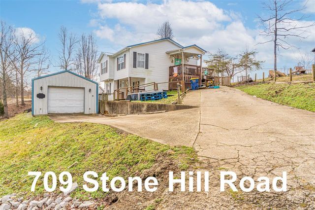 709 Stone Hill Rd, Mammoth Cave, KY 42259