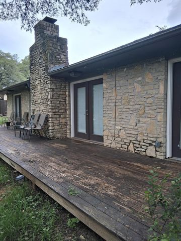 2 Acacia Dr, Wimberley, TX 78676