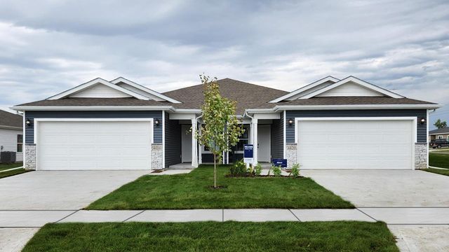 Olsen Plan in Majestic Pointe Twinhomes, Bennington, NE 68007