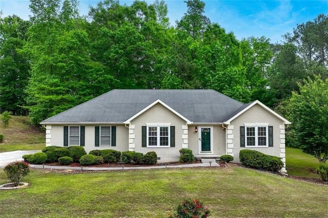 285 Burch Rd, Fayetteville, GA 30215