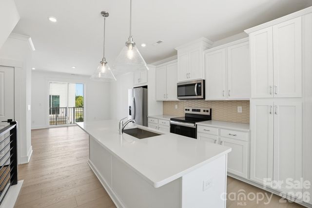 1124 Kokomo Ln #68, Charlotte, NC 28206