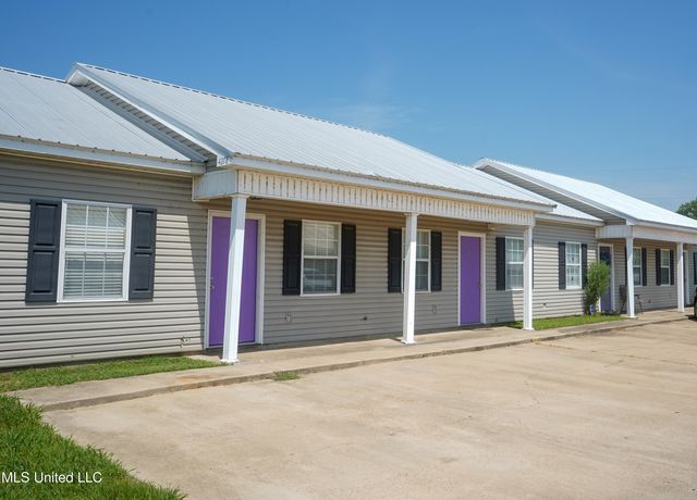 4280 Highway 8 E, Cleveland, MS 38732