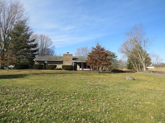 11574 S  State Road 42, Cloverdale, IN 46120