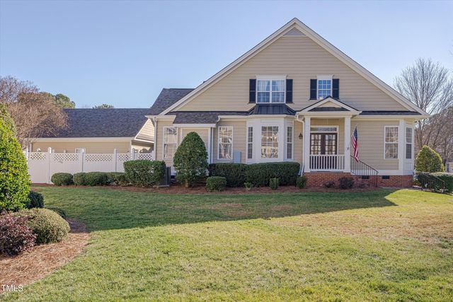 1301 Fairview Club Dr, Wake Forest, NC 27587