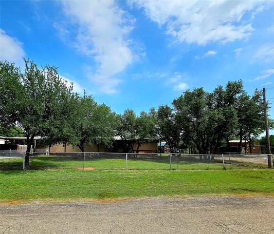 4500 Lake Shore Dr, May, TX 76857