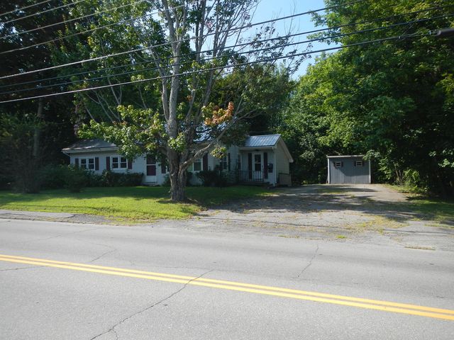 129 Enfield Road, Lincoln, ME 04457