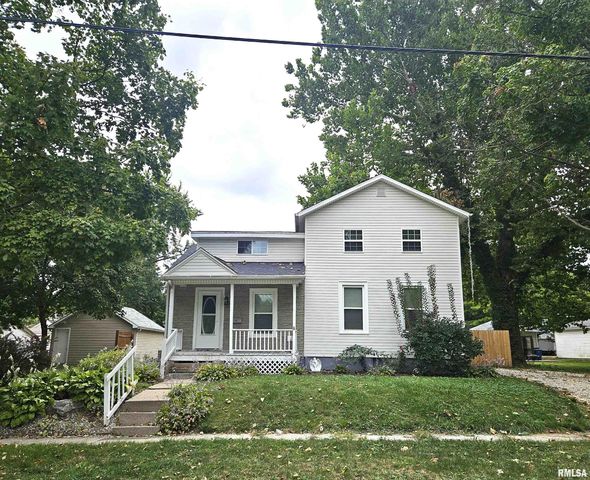 317 N  C St, Monmouth, IL 61462