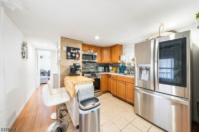33 Adult Dr, Moonachie, NJ 07074