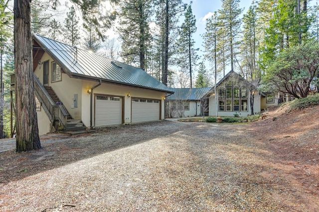 1982 King Of The Mountain Rd, Pollock Pines, CA 95726