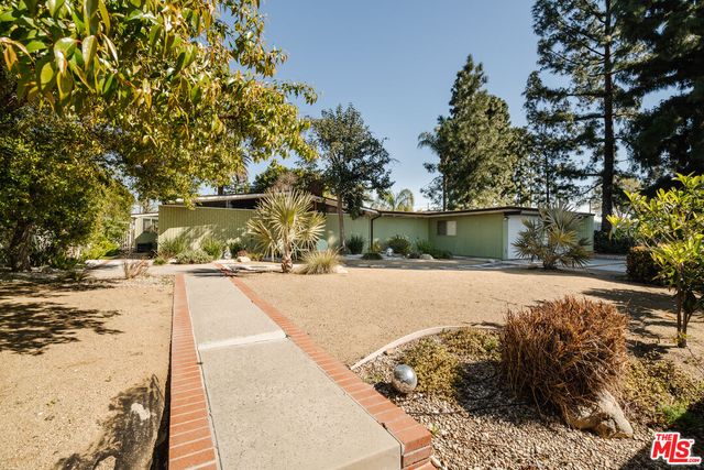 17025 Labrador St, Northridge, CA 91325