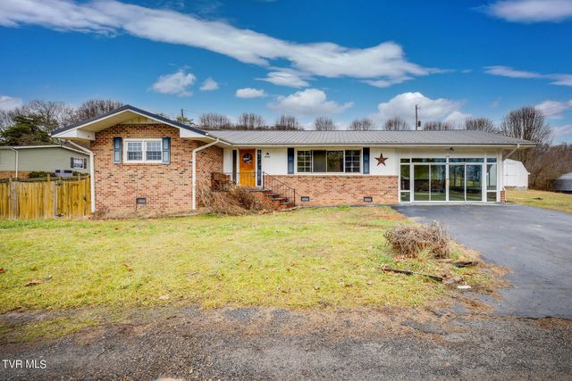433 Ball Orchard Private Dr, Kingsport, TN 37660