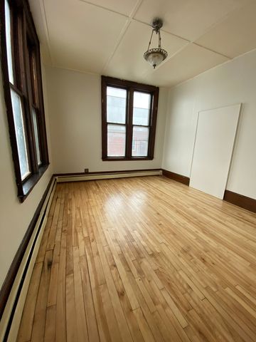 366 Main St, Enosburg Falls, VT 05450