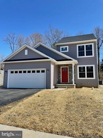 330 W  Fritz Ave, Quarryville, PA 17566