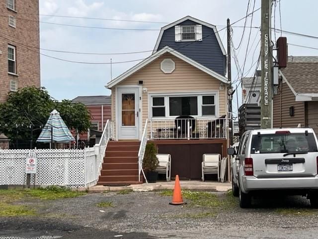 1 Schuyler Ter, Bronx, NY 10465