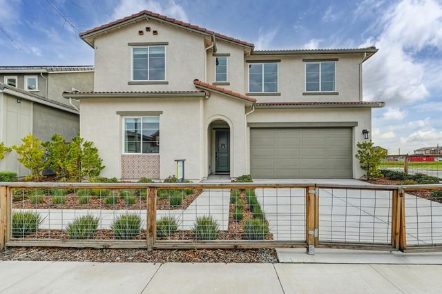 707 Independence Ave, Lincoln, CA 95648