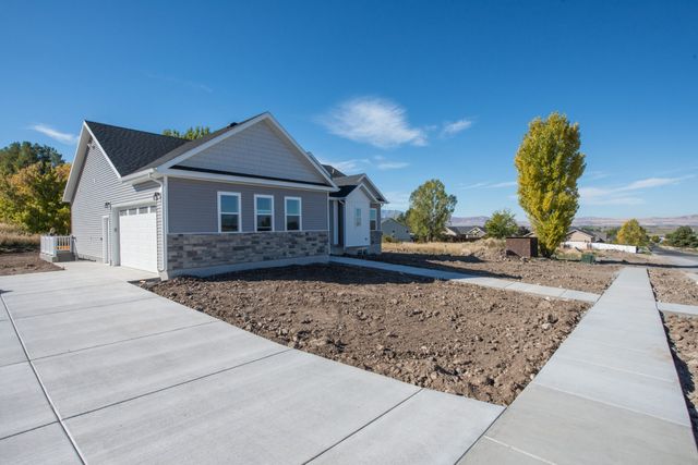 Cambria Plan in Pepperwood Crossing | OLO Builders, Rigby, ID 83442