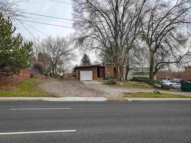 302 N  Argonne Rd, Spokane, WA 99206
