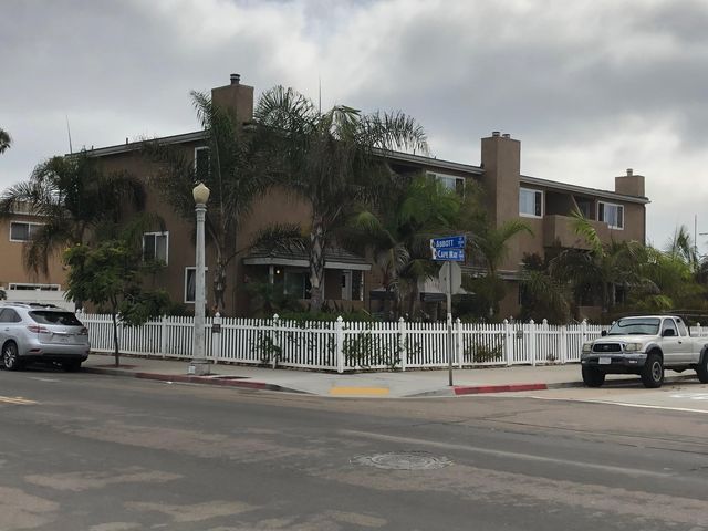5094 Cape May Ave, San Diego, CA 92107