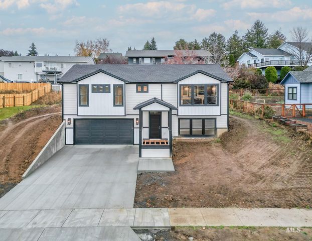 448 Southview Ave, Moscow, ID 83843
