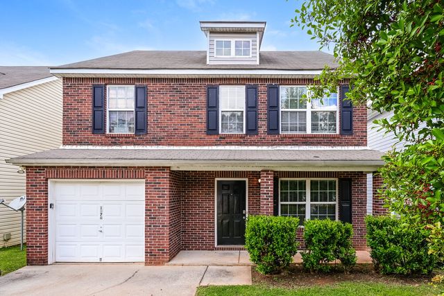1876 Simmons Ln, Hampton, GA 30228