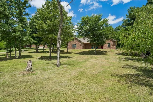 17252 Meadow Lake Cir, Newalla, OK 74857