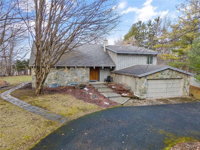 3 Maple Crest Ter, Fayetteville, NY 13066