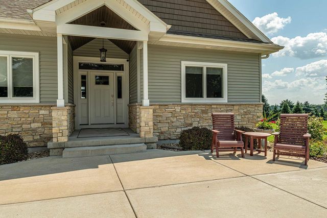 53527 Homes For Sale & 53527 Real Estate - 93 Homes | Trulia