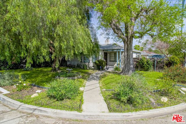 6200 Camellia Ave, North Hollywood, CA 91606