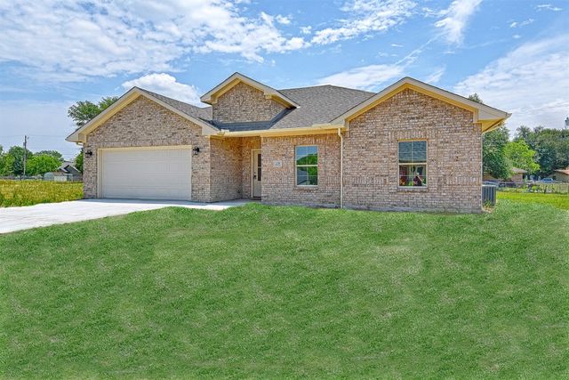 238 Port Dr, Mabank, TX 75156