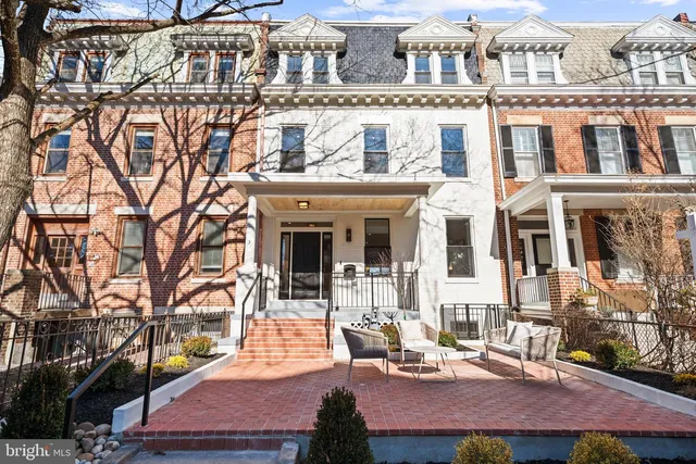 1863 Newton St NW, Washington, DC 20010