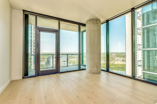 610 Davis St #2305, Austin, TX 78701