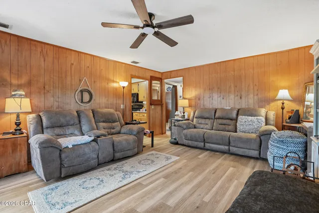 3615 Phillips Ln, Panama City, FL 32404