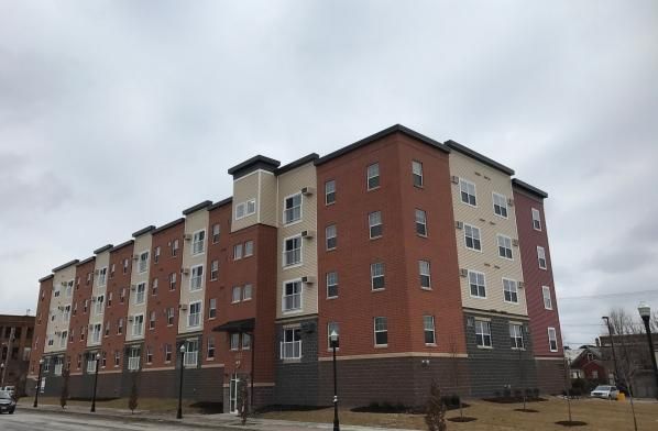 Lafayette Square Apartments Davenport Ia Trulia